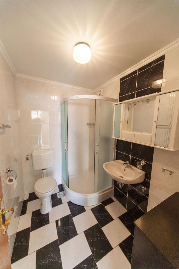 קריקווניצה Apartments Carmen מראה חיצוני תמונה