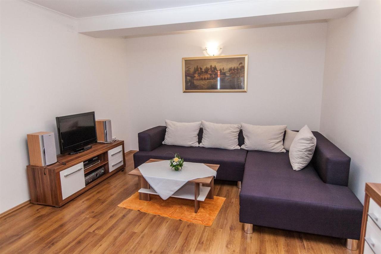 קריקווניצה Apartments Carmen מראה חיצוני תמונה
