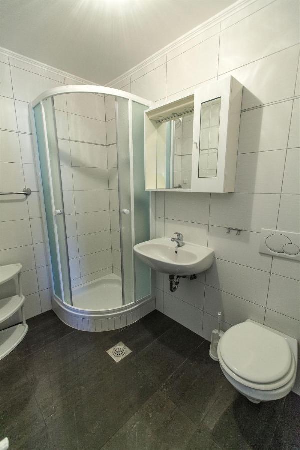 קריקווניצה Apartments Carmen מראה חיצוני תמונה